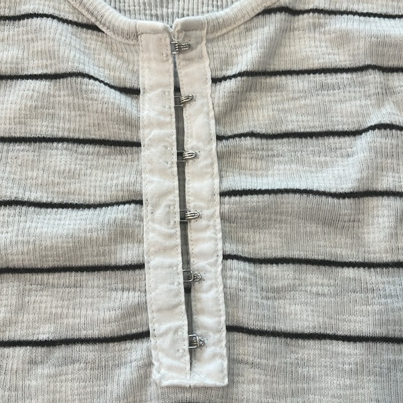 MAURICES Ribbed Tank Top Sz S Blk/Wht - Picture 2 of 4